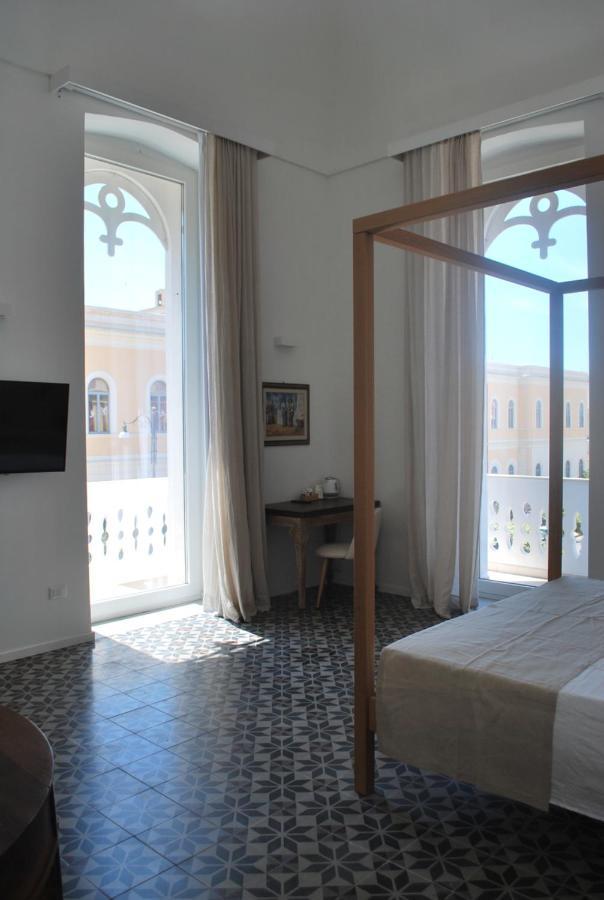 לינה וארוחת בוקר גאליפולי Palazzo Del Cavaliere מראה חיצוני תמונה