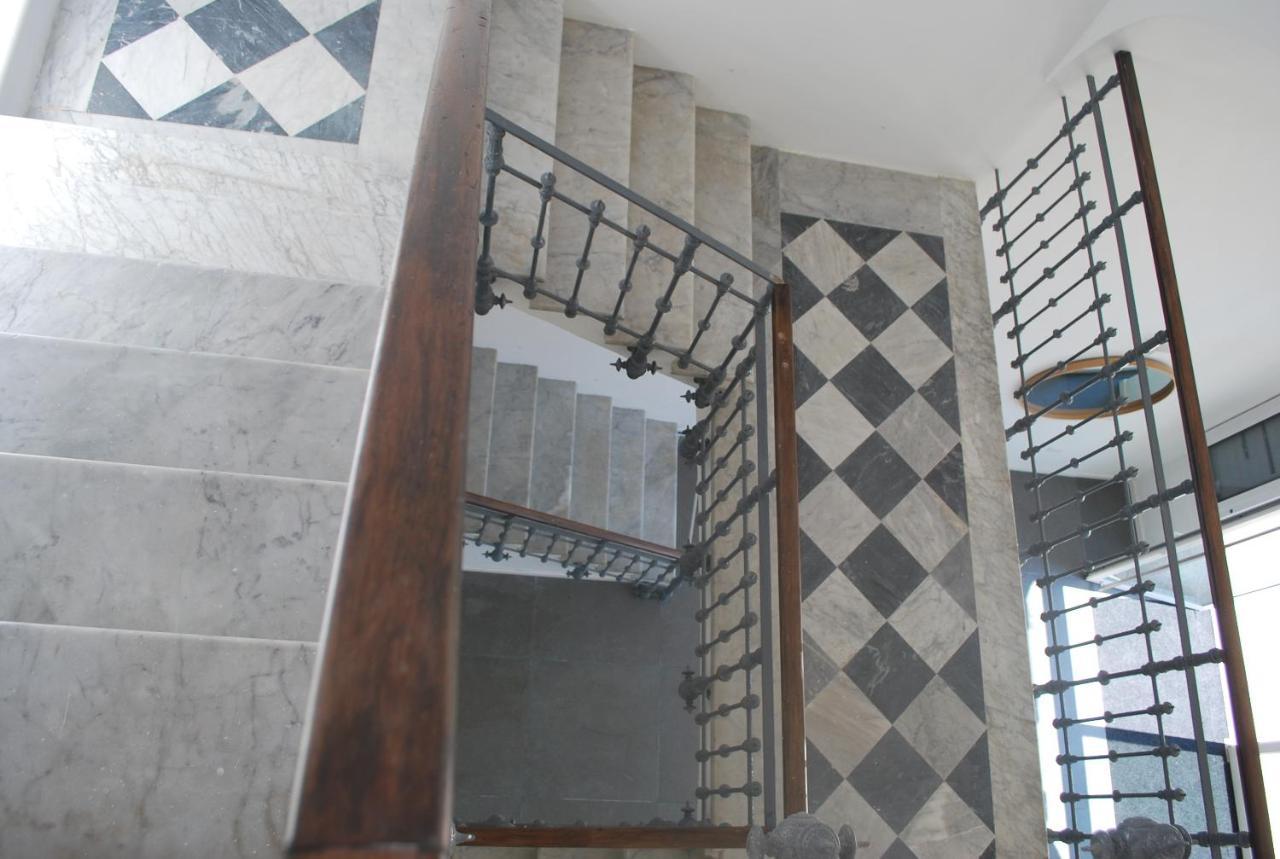 לינה וארוחת בוקר גאליפולי Palazzo Del Cavaliere מראה חיצוני תמונה